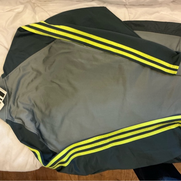Adidas Post Game TJ Jacket - Men’s Small (1). New with Tags - Picture 4 of 5